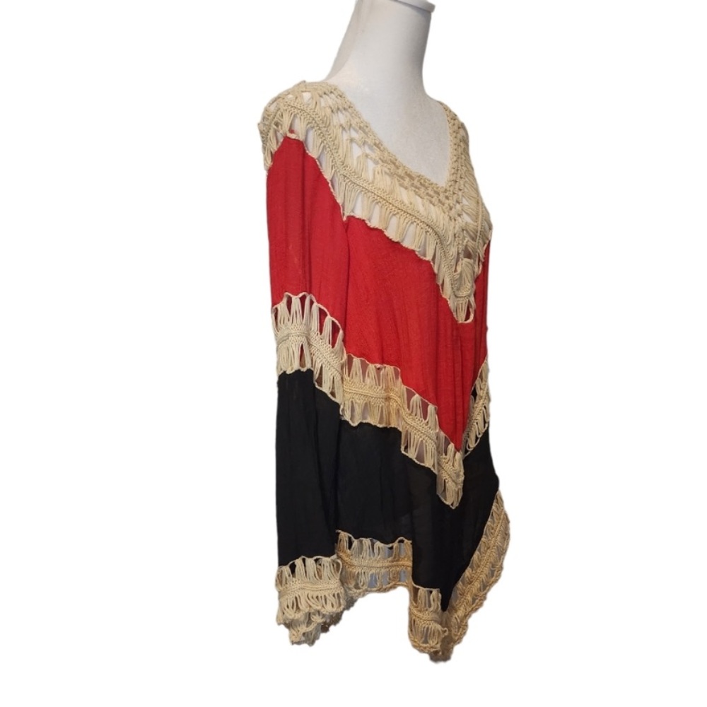 Umgee Crochet top.  Super cute! Worn one time. Size medium - Picture 3 of 7